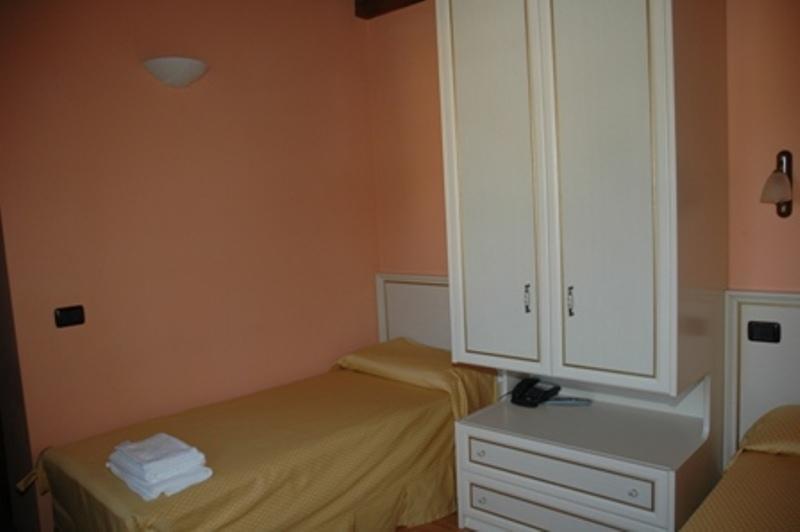 Piobbico Albergo Montenerone חדר תמונה