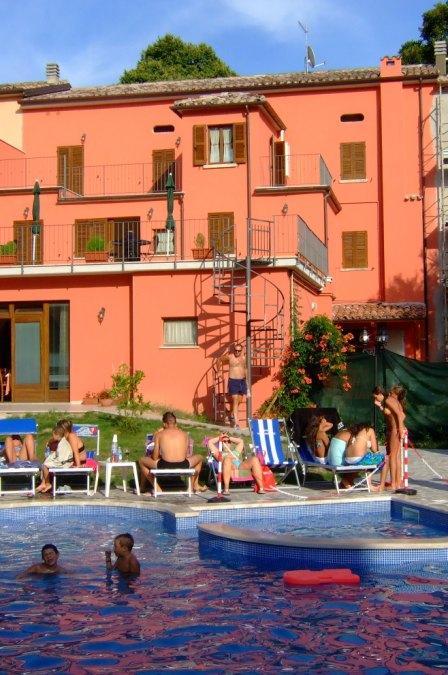 Piobbico Albergo Montenerone מראה חיצוני תמונה