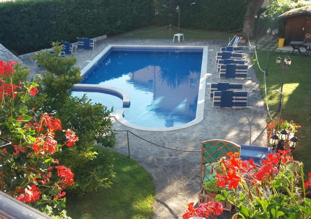 Piobbico Albergo Montenerone מראה חיצוני תמונה